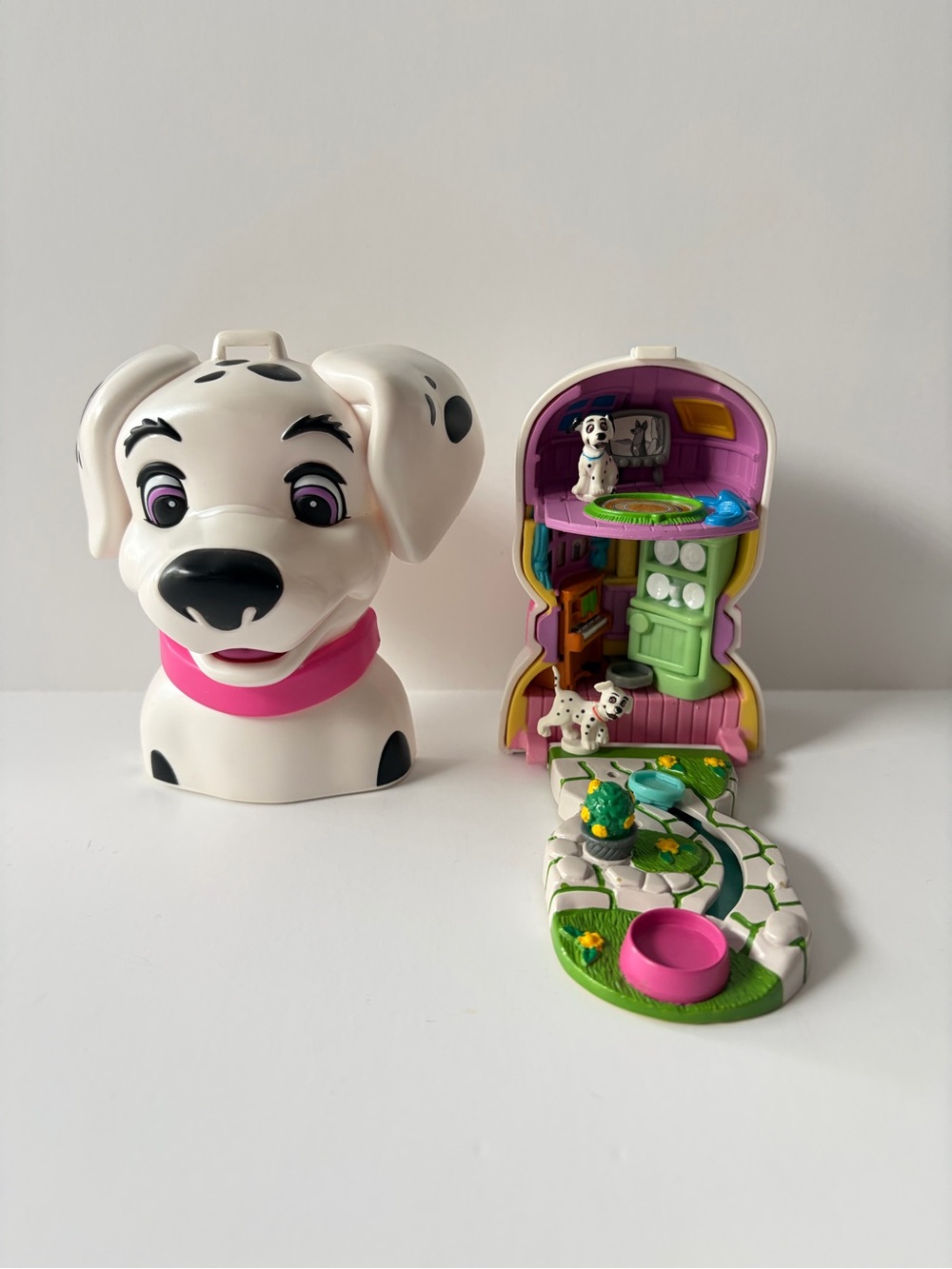 Disney 101 Dalmatians Polly Pocket Style Play set